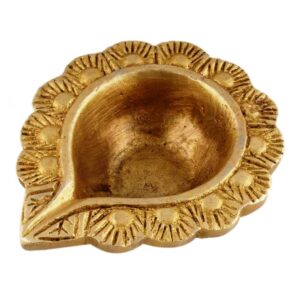 Brass Bud Shaped Decorative Border Oil Lamp Diya