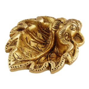 Brass Ganpati On Leaf Ritual Oil Lamp
