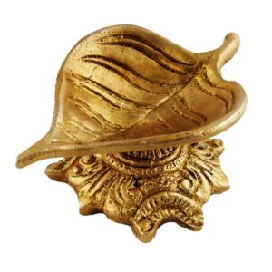 Handmade Brass Leaf Shaped Oil Lamp